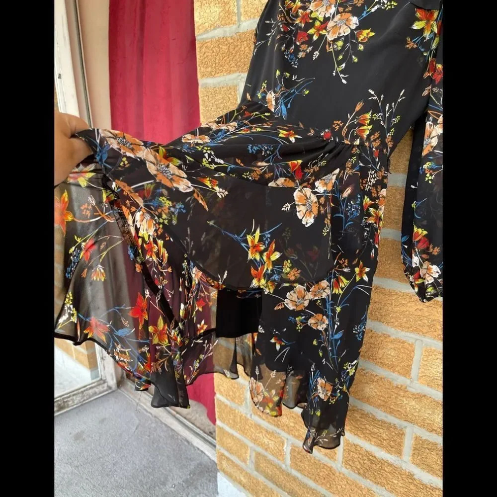 CLOVER AND SLOANE Garden Vine One-Shoulder Dress - Picture 8 of 13